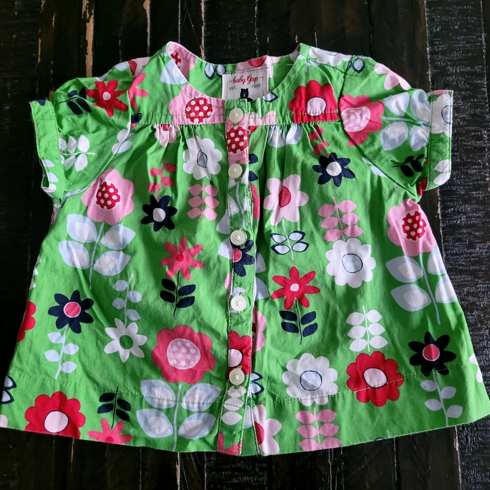 Baby Gap Short Sleeve Button Down Shirt Girls Size 0-3